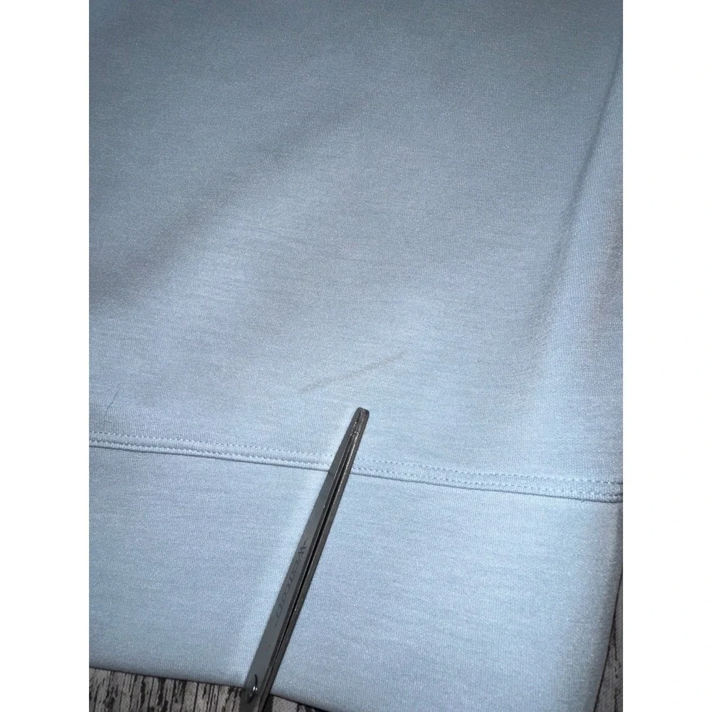 Lululemon Baby Blue Cropped Crew Pullover Size 6 - Picture 2 of 8